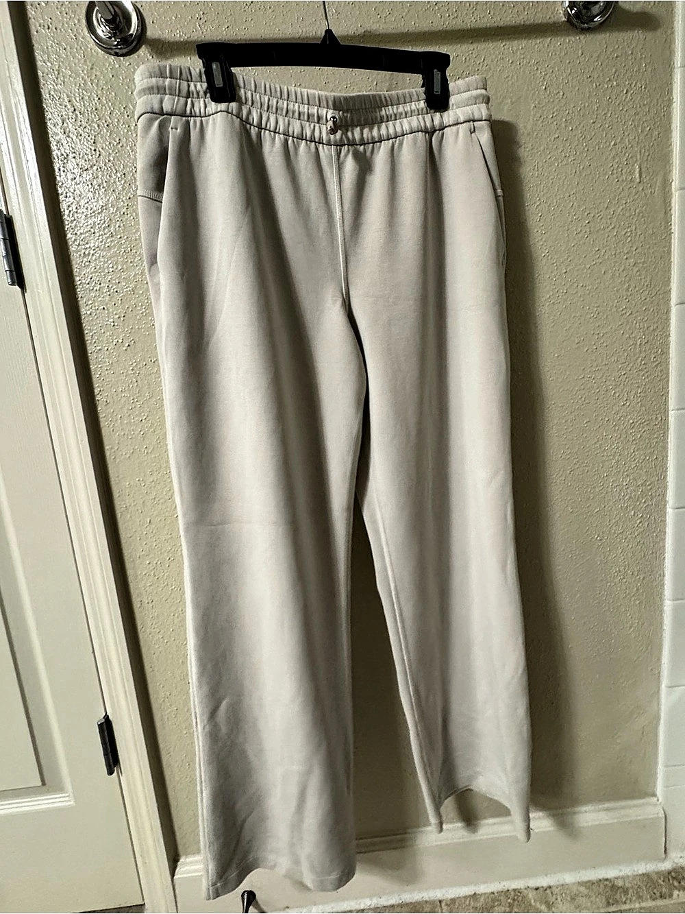 lululemon Smooth softstreme High-Rise Wide-Leg Pant Cream Size 12